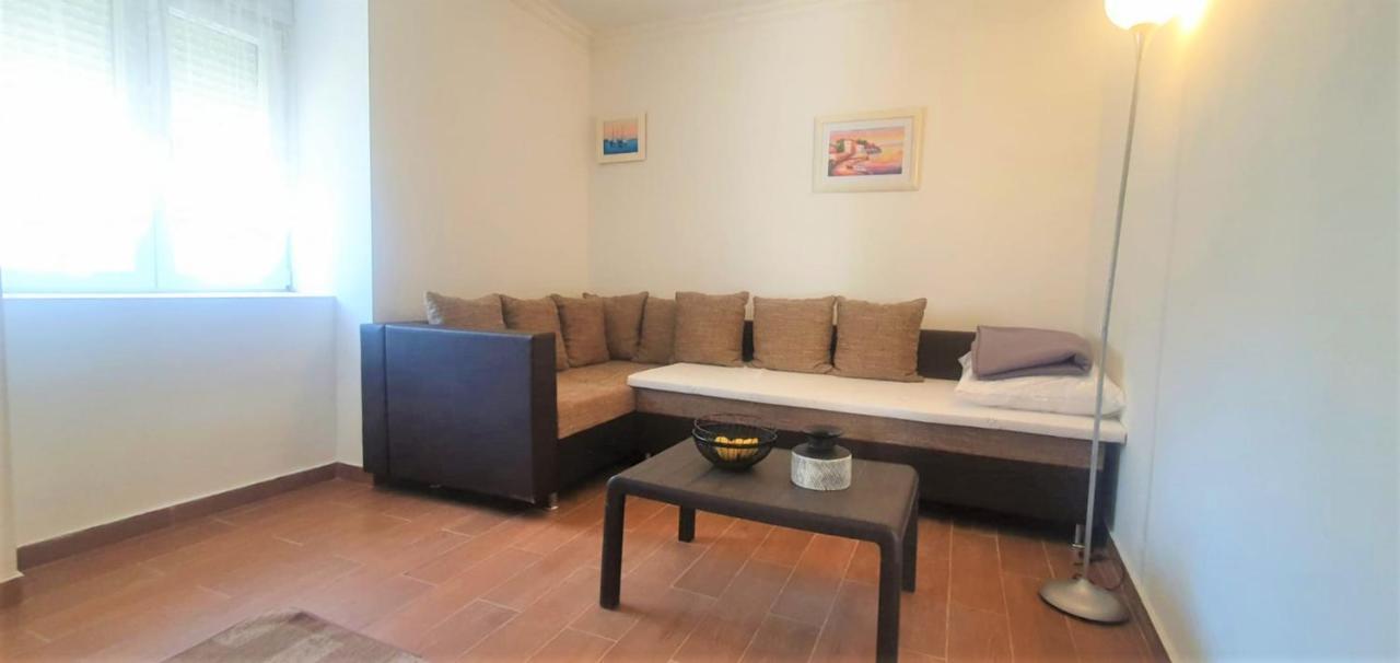 Apartment Fain - Private Parking Zadar Exterior foto